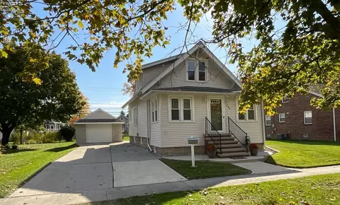 609 Fourth St, Fremont, OH 43420
