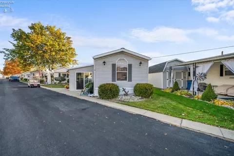 8175 N Shore Blvd #76, Marblehead, OH 43440