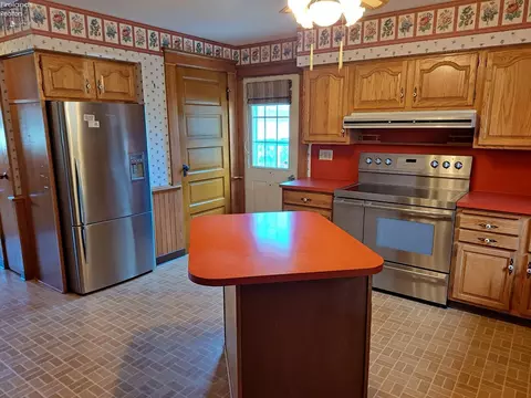 8133 Main St, Old Fort, OH 44861 photo 7