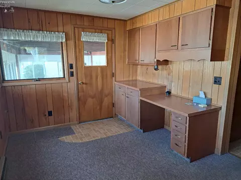 8133 Main St, Old Fort, OH 44861 photo 14