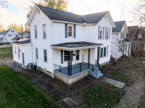 917 Court St, Fremont, OH 43420