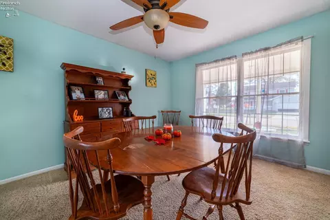 570 Butte St, Willard, OH 44890 photo 8