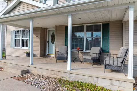 570 Butte St, Willard, OH 44890 photo 2