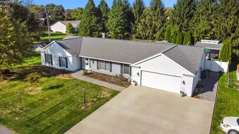 308 E Cole Rd, Fremont, OH 43420