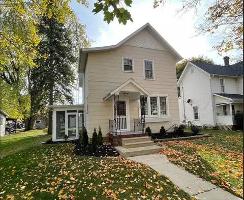 319 Emerald St, Willard, OH 44890