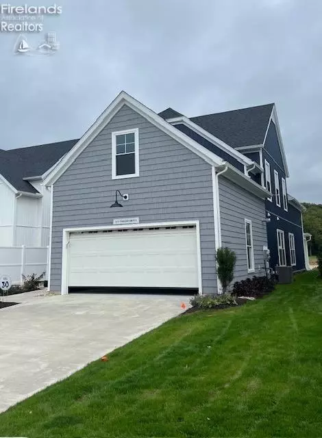 2471 Torino, Port Clinton, OH 43452