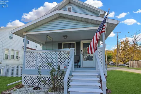 520 Adams St, Port Clinton, OH 43452