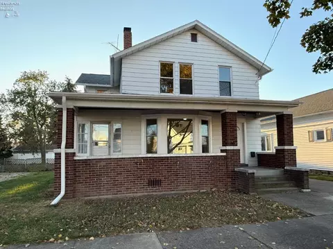 1003 Perry St, Sandusky, OH 44870