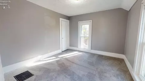 Bedroom - 420 W Maple St, Willard, OH 44890 photo 1 of 4