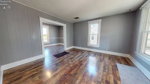 Living - 420 W Maple St, Willard, OH 44890 photo 4 of 4