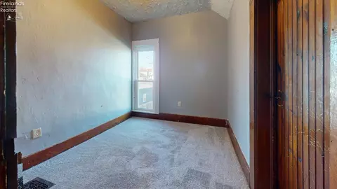 Bedroom - 420 W Maple St, Willard, OH 44890 photo 4 of 4