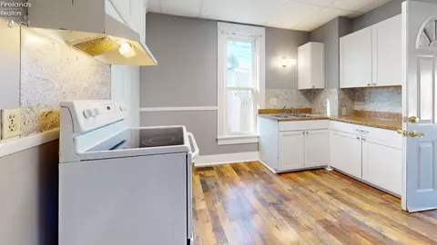 Kitchen - 420 W Maple St, Willard, OH 44890 photo 2 of 2