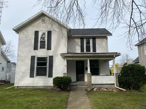 420 W Maple St, Willard, OH 44890