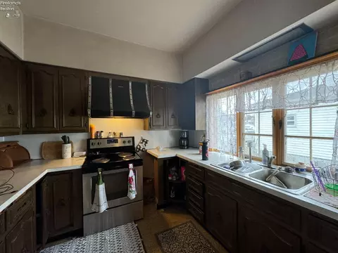508 Woodbine St, Willard, OH 44890 photo 12