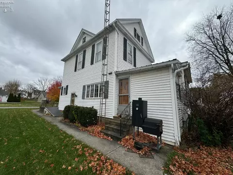 508 Woodbine St, Willard, OH 44890 photo 4