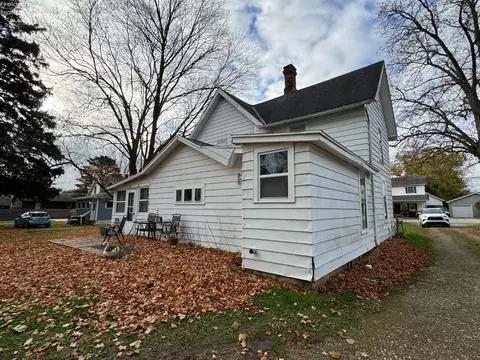 67 Corwin St, Norwalk, OH 44857 photo 2