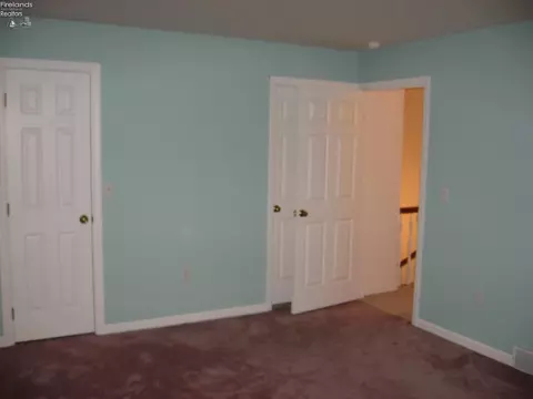 Bedroom - 838 Gloucester Dr, Huron, OH 44839 photo 4 of 8