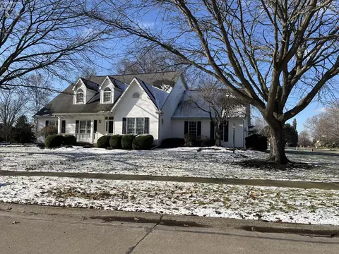 Exterior - 838 Gloucester Dr, Huron, OH 44839 photo 4 of 4