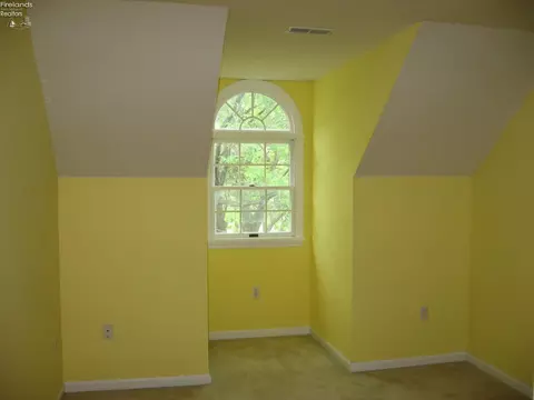 Bedroom - 838 Gloucester Dr, Huron, OH 44839 photo 7 of 8