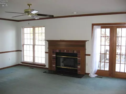Living - 838 Gloucester Dr, Huron, OH 44839 photo 2 of 4