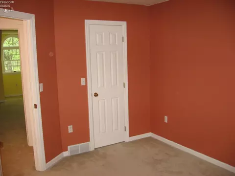 Bedroom - 838 Gloucester Dr, Huron, OH 44839 photo 6 of 8