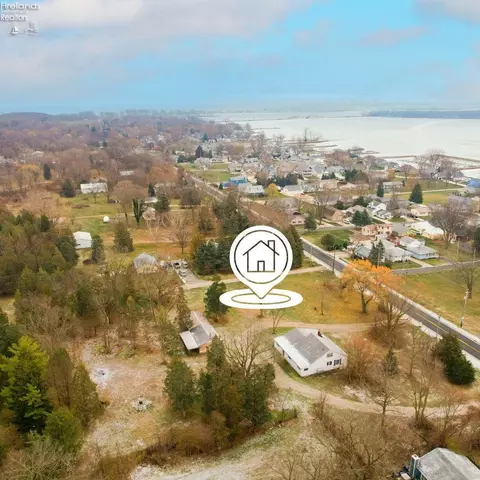 9533 E Bayshore Rd, Marblehead, OH 43440 photo 4