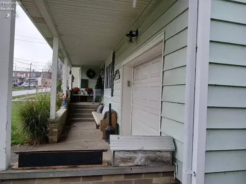 41 E Milan Ave, Monroeville, OH 44847 photo 3