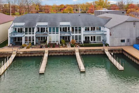 1903 First St, Sandusky, OH 44870