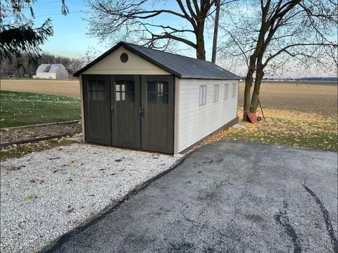 4107 Bouman Rd, Willard, OH 44890 photo 4