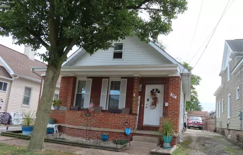 404 Dewey St, Sandusky, OH 44870