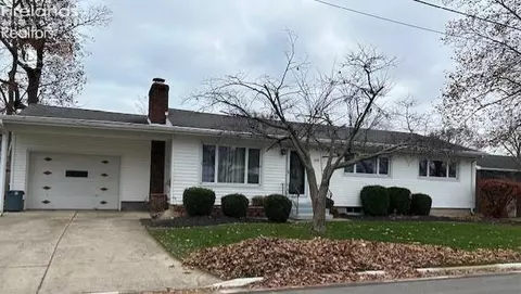 208 Woodside, Huron, OH 44839