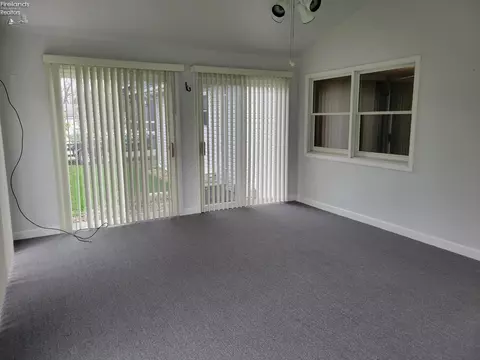 323 Berlin Rd, Huron, OH 44839 photo 6