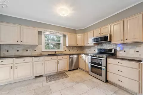 3119 Joti, Huron, OH 44839 photo 9
