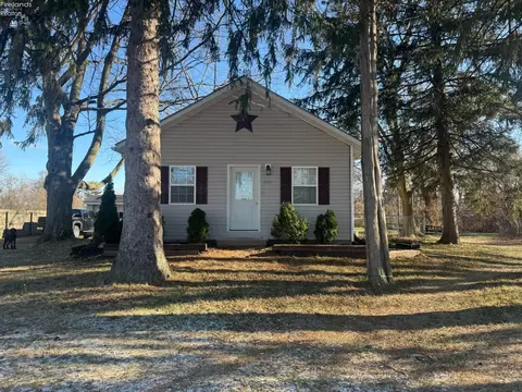 2008 Pipe St, Sandusky, OH 44870