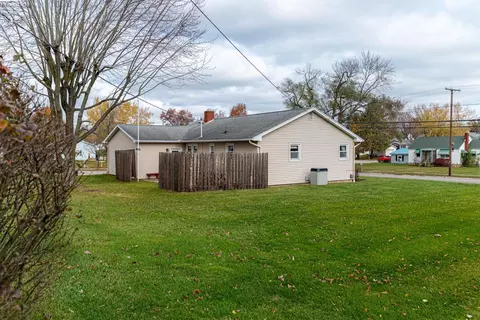 708 S Main St, Willard, OH 44890 photo 21