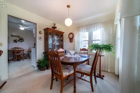 708 S Main St, Willard, OH 44890 photo 5