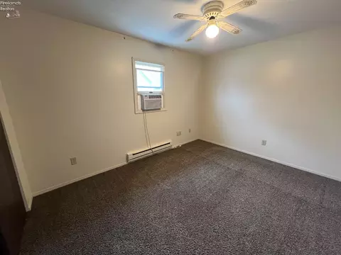 5 Spring St, Norwalk, OH 44857 photo 4