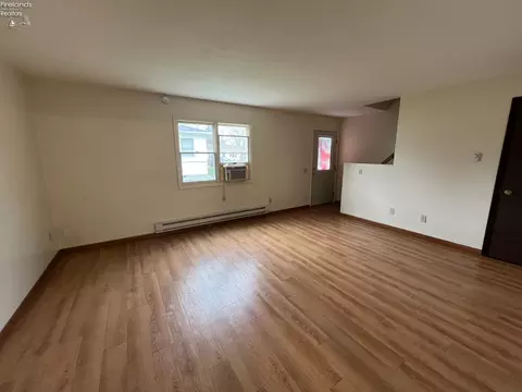 5 Spring St, Norwalk, OH 44857 photo 9