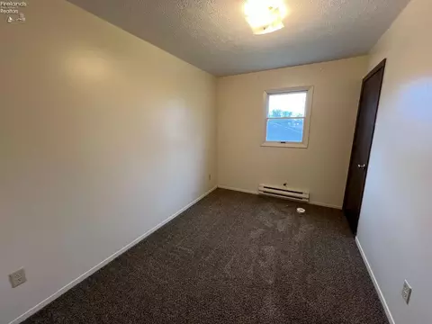 5 Spring St, Norwalk, OH 44857 photo 6