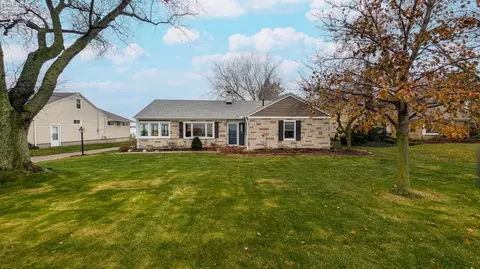 427 Cedar Point Rd, Sandusky, OH 44870