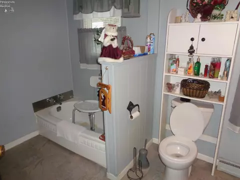 109 N Conwell Ave, Willard, OH 44890 photo 12