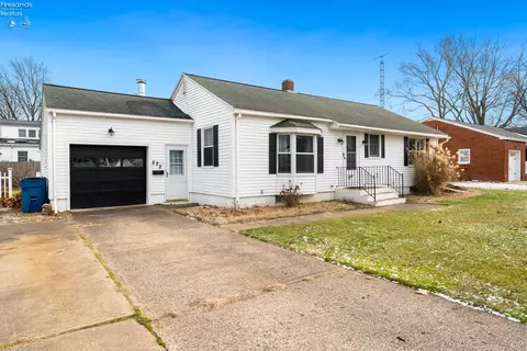 522 Washington Ave, Huron, OH 44839 photo 4