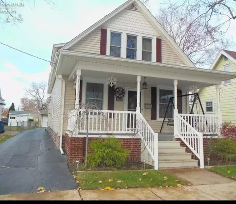 1815 Barker St, Sandusky, OH 44870