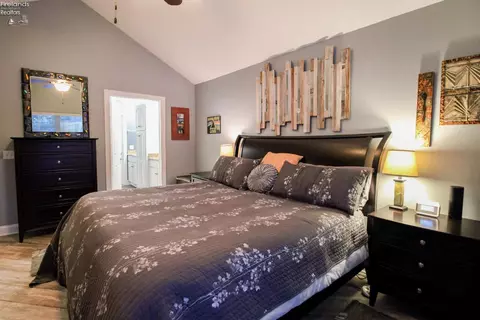 Bedroom - 3806 Windsor Bridge Cir, Huron, OH 44839 photo 2 of 7