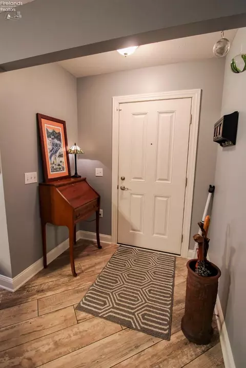 Entry Way - 3806 Windsor Bridge Cir, Huron, OH 44839 photo 1 of 2
