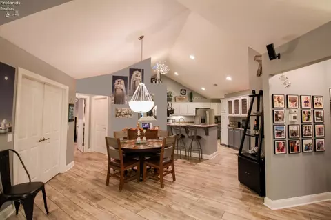 Dining - 3806 Windsor Bridge Cir, Huron, OH 44839 photo 2 of 4