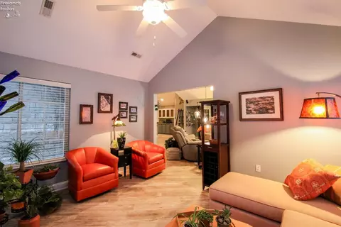Living - 3806 Windsor Bridge Cir, Huron, OH 44839 photo 11 of 11