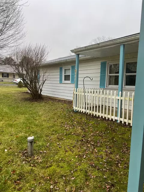 Exterior - 1871 Snyder Rd, Willard, OH 44890 photo 1 of 6