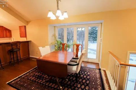 Dining - 2810 Hull Rd #3, Huron, OH 44839 photo 3 of 4