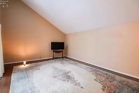 Living - 2810 Hull Rd #3, Huron, OH 44839 photo 5 of 7